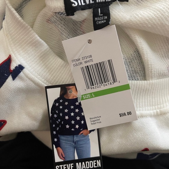 NWT Steve Madden Crewneck Sweatshirt with Stars - Picture 5 of 6